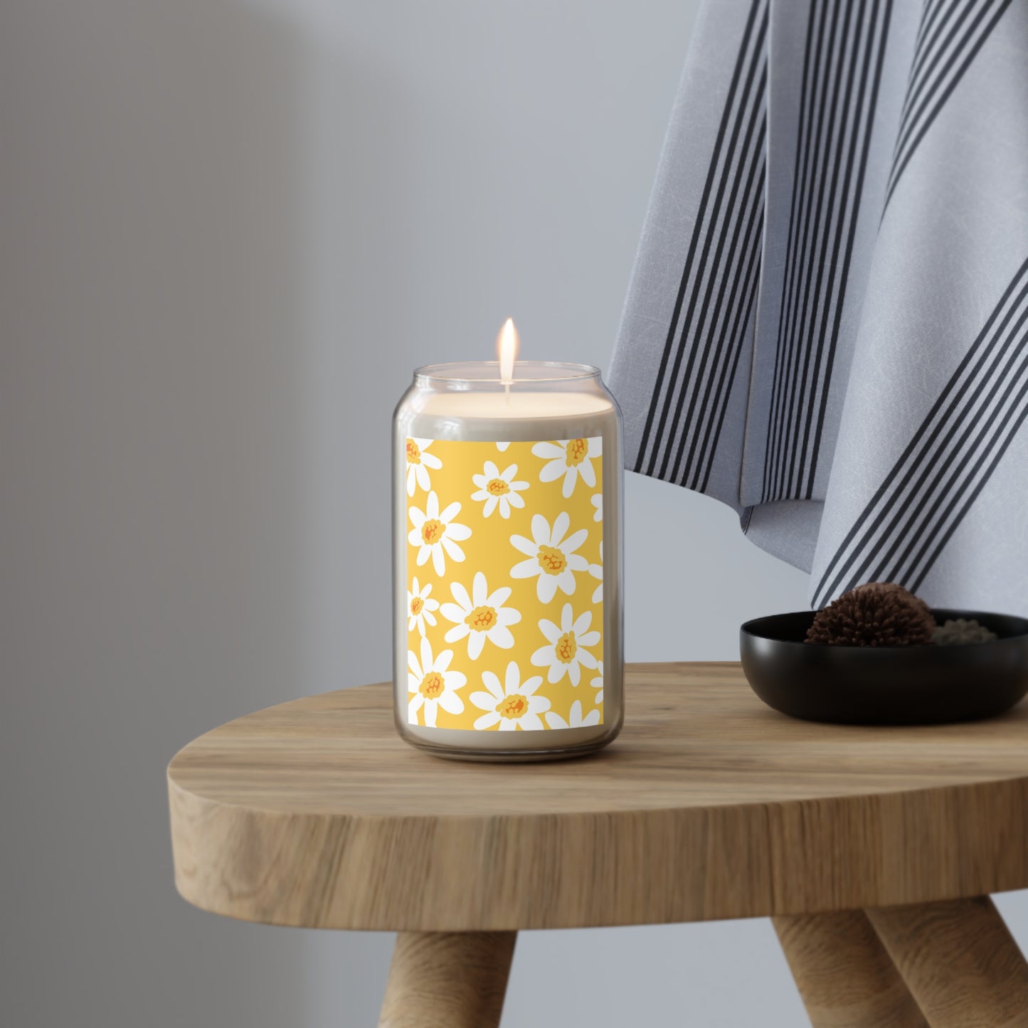 Cheerful Daisy Scented Candle | Perfect Gift for Spring, Home Decor, Aromatherapy, Mother's Day, Cozy Vibes