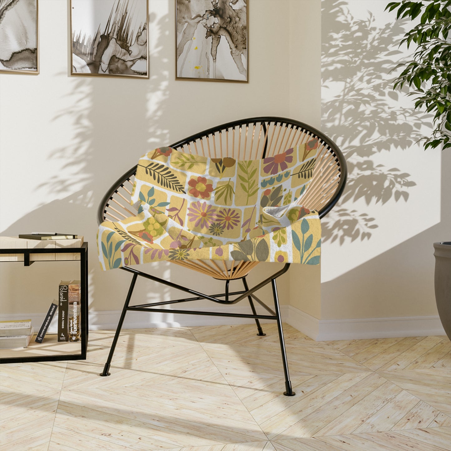 Cozy Floral Velveteen Microfiber Blanket for Home Décor, Gift for Him/Her, Perfect for Fall/Winter, Soft Throw for Relaxation, [...]