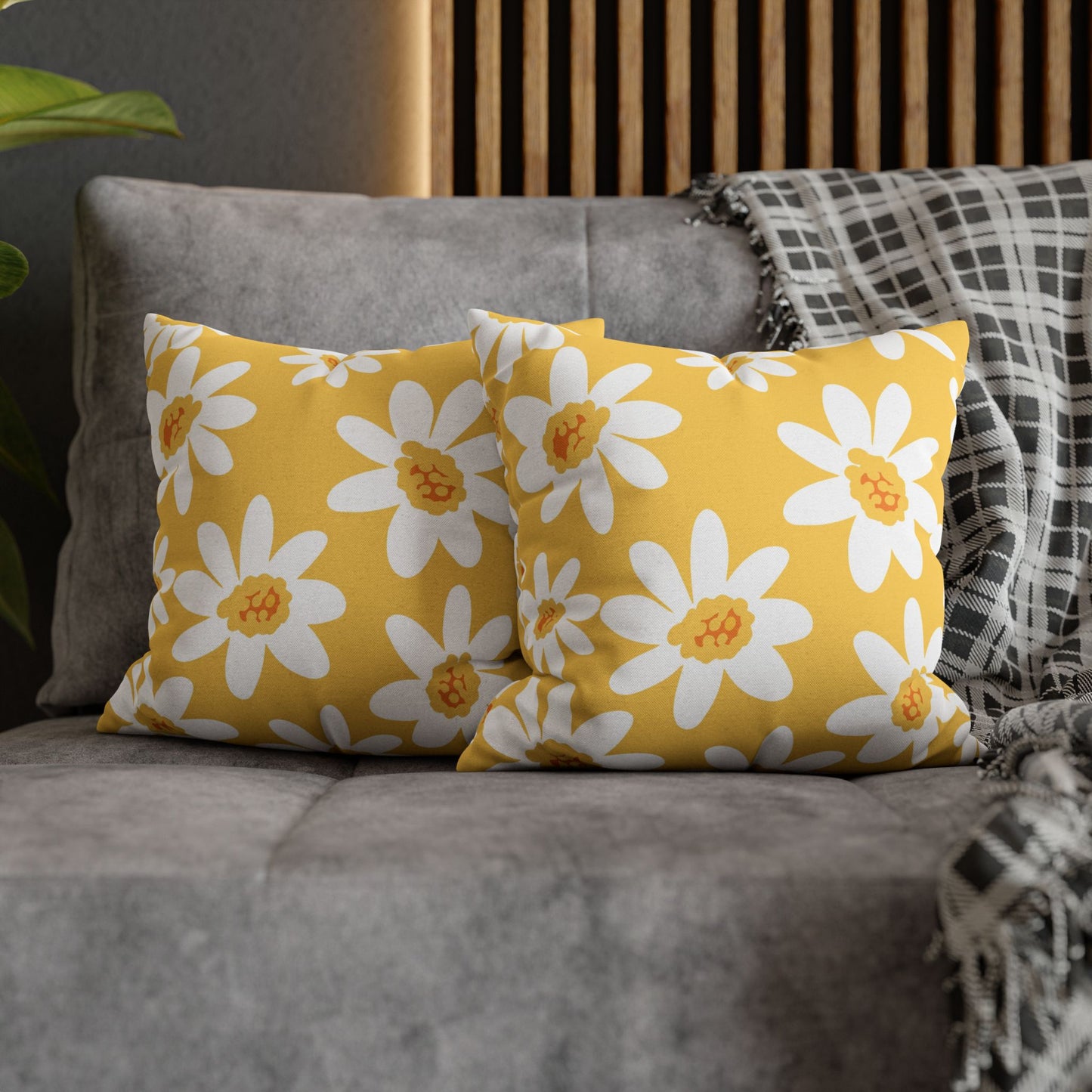 Bright Floral Pillowcase for Home Decor, Yellow Daisy Cushion Cover, Modern Living Room Accent, Gift for Flower Lovers, Spring Decor
