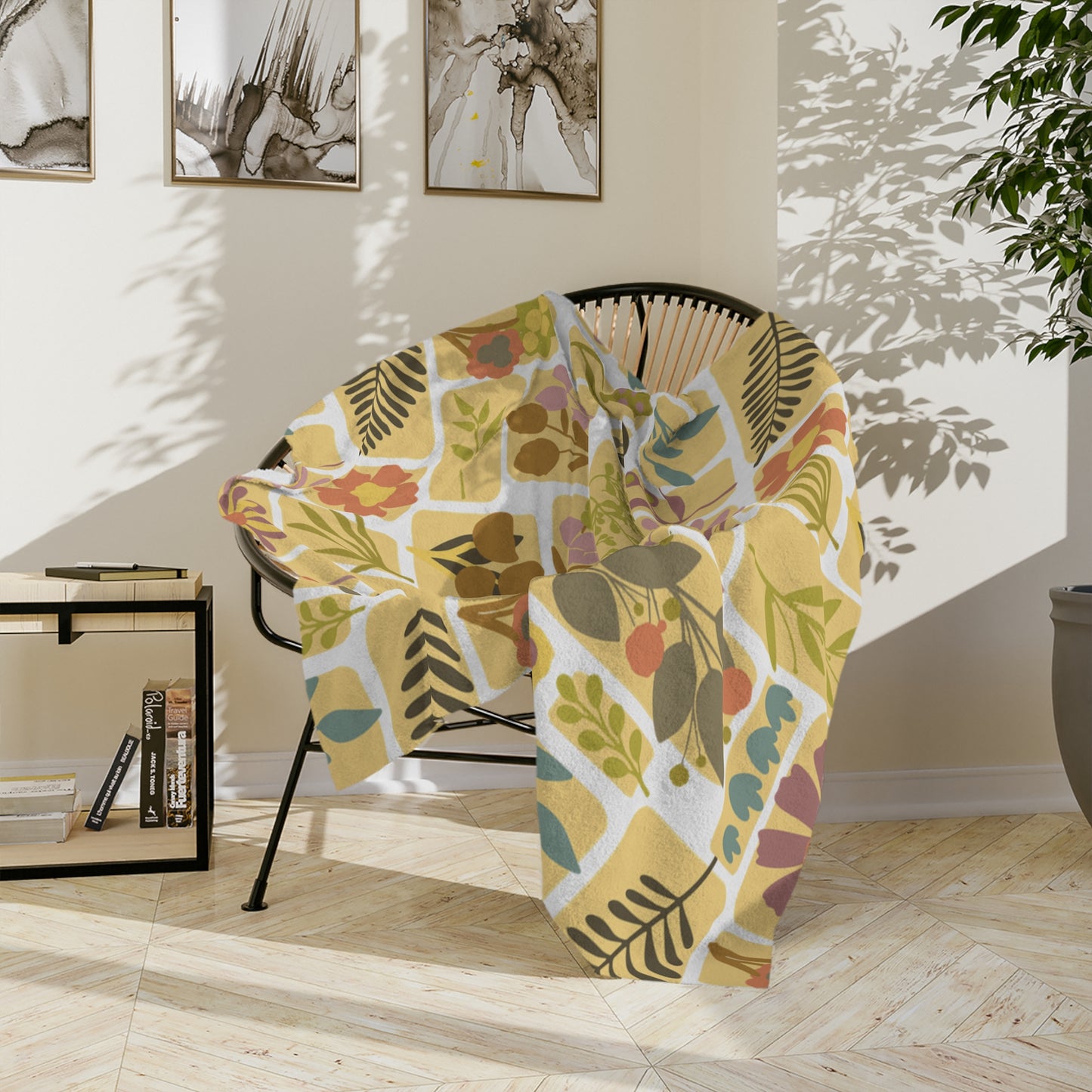 Cozy Floral Velveteen Microfiber Blanket for Home Décor, Gift for Him/Her, Perfect for Fall/Winter, Soft Throw for Relaxation, [...]